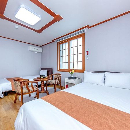 Charlie Hotel Jeju Luaran gambar
